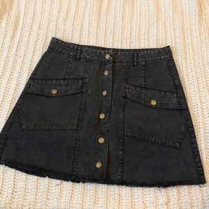 She + Sky, black shirt, size M